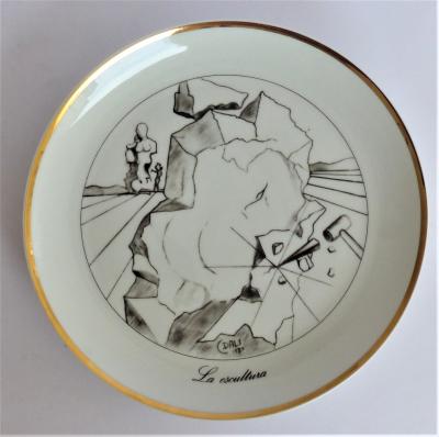 Salvador DALI (d’après)  - Les 7 Arts, 1980 - Assiettes en porcelaine 2