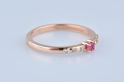 Bague Mauboussin en or rose, rubis et diamants 2