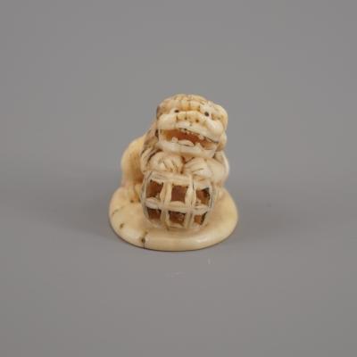 Japon - Netsuke en ivoire - Période Edo 2