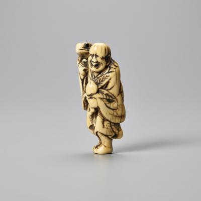 Japon - Netsuke en ivoire représentant Gama Sennin, Période Edo 2