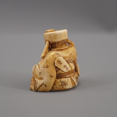 Japon- Netsuke représentant Enma-o, fin XIXème siècle 2