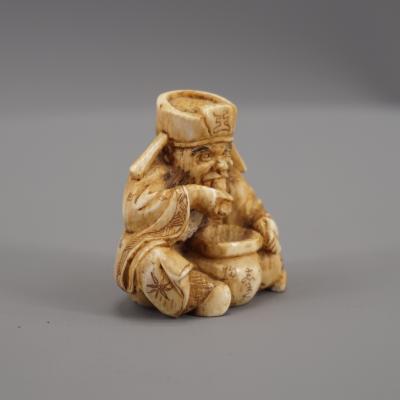 Japon- Netsuke représentant Enma-o, fin XIXème siècle 2
