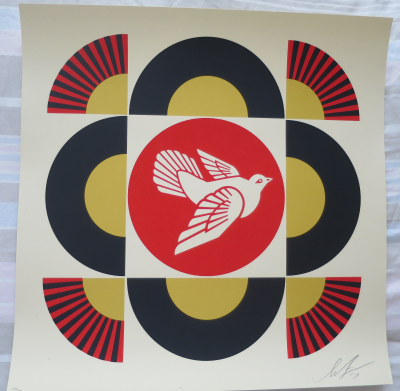 Shepard FAIREY (Obey) - Dove Geometric White - Sérigraphie signée au crayon 2