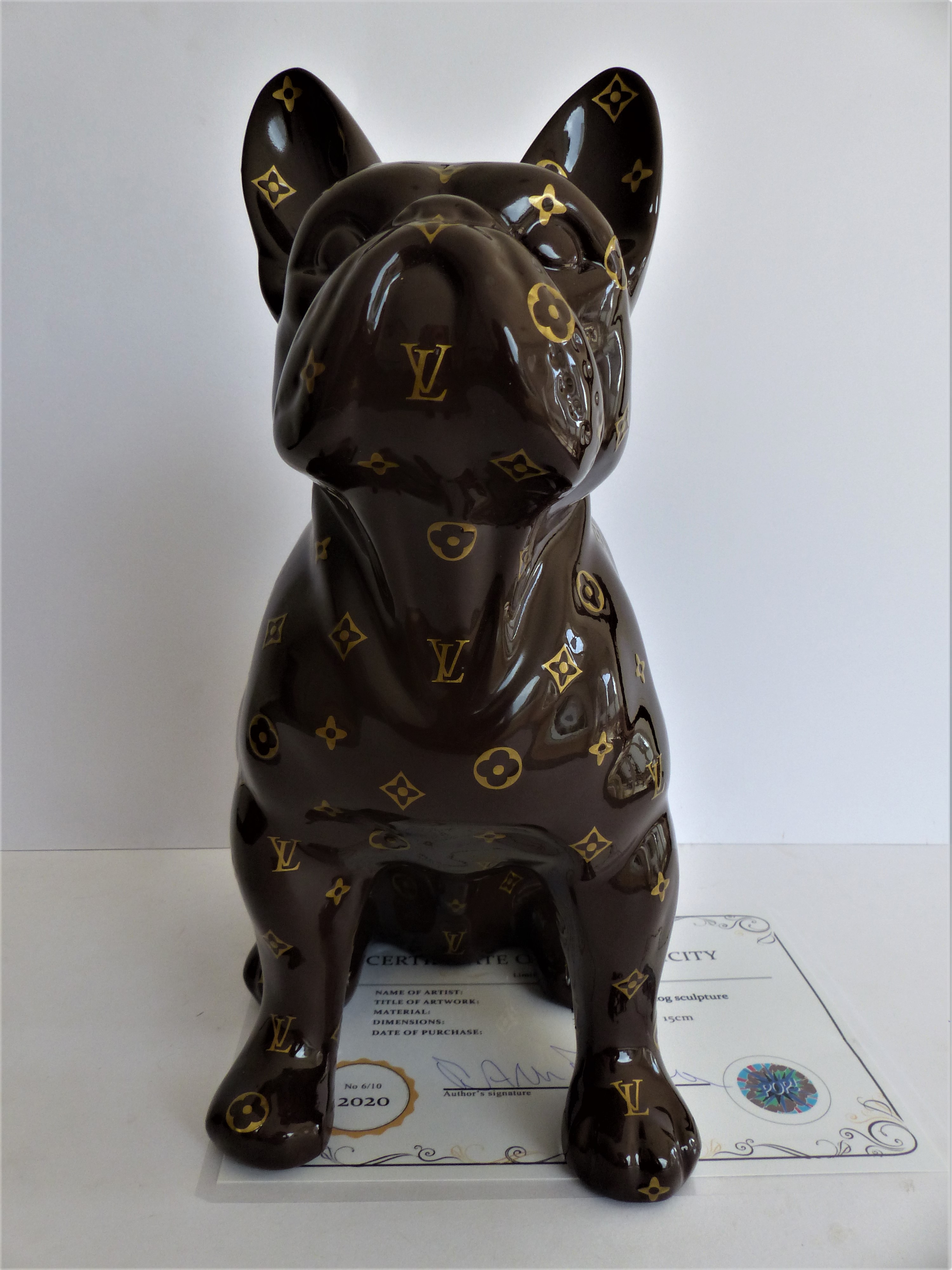 Louis Vuitton/Bitcoin bulldog