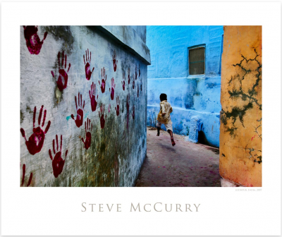 Steve MCCURRY - Boy in Mid Flight - Affiche 2