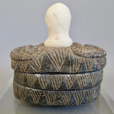 Afghanistan,culture Bactriane, idole en chlorite/calcite 2