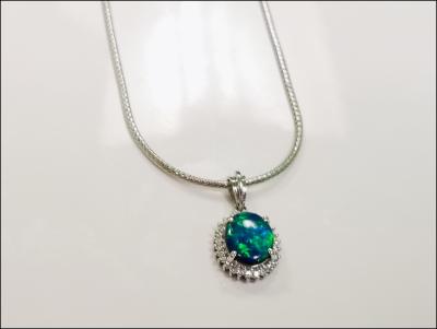 Pendentif en platine opale noire d ’Australie  et diamants - certificat 2