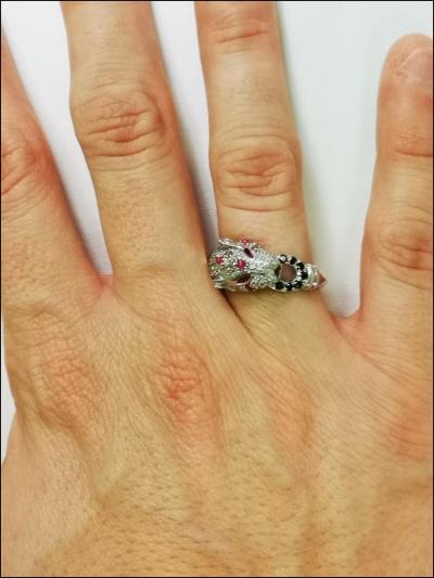 Bague panthère en argent, rubis, onyx et diamants 2