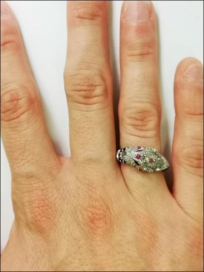 Bague panthère en argent, rubis, onyx et diamants 2