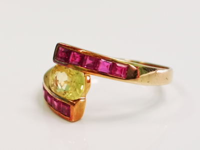 Bague en or jaune saphir jaune rubis 2