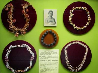Polynésie française - Collier en coquillage 2