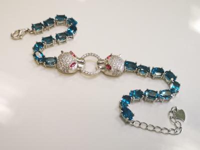 Bracelet panthère en argent topazes bleues blue london 2