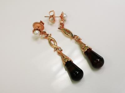 Paire de boucles d’oreilles perles de culture obsidiennes et diamants 2