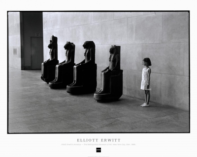 Elliott ERWITT - The Metropolitan Museum of Art. New York City, USA. 1988. - Affiche