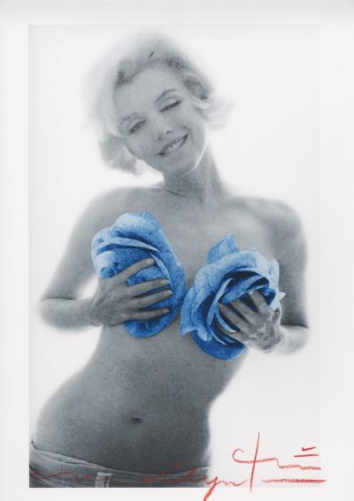 Bert Stern - Marilyn blue wink roses, 2012 - Photographie signée 2