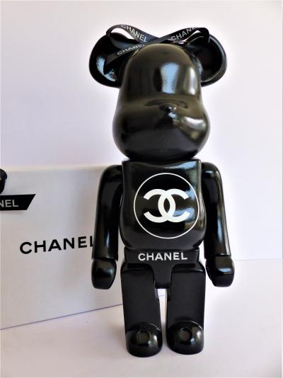 K.Howesy - Be@rbrick CHANEL Black - Medicom Toy 400%  - Sculpture 2