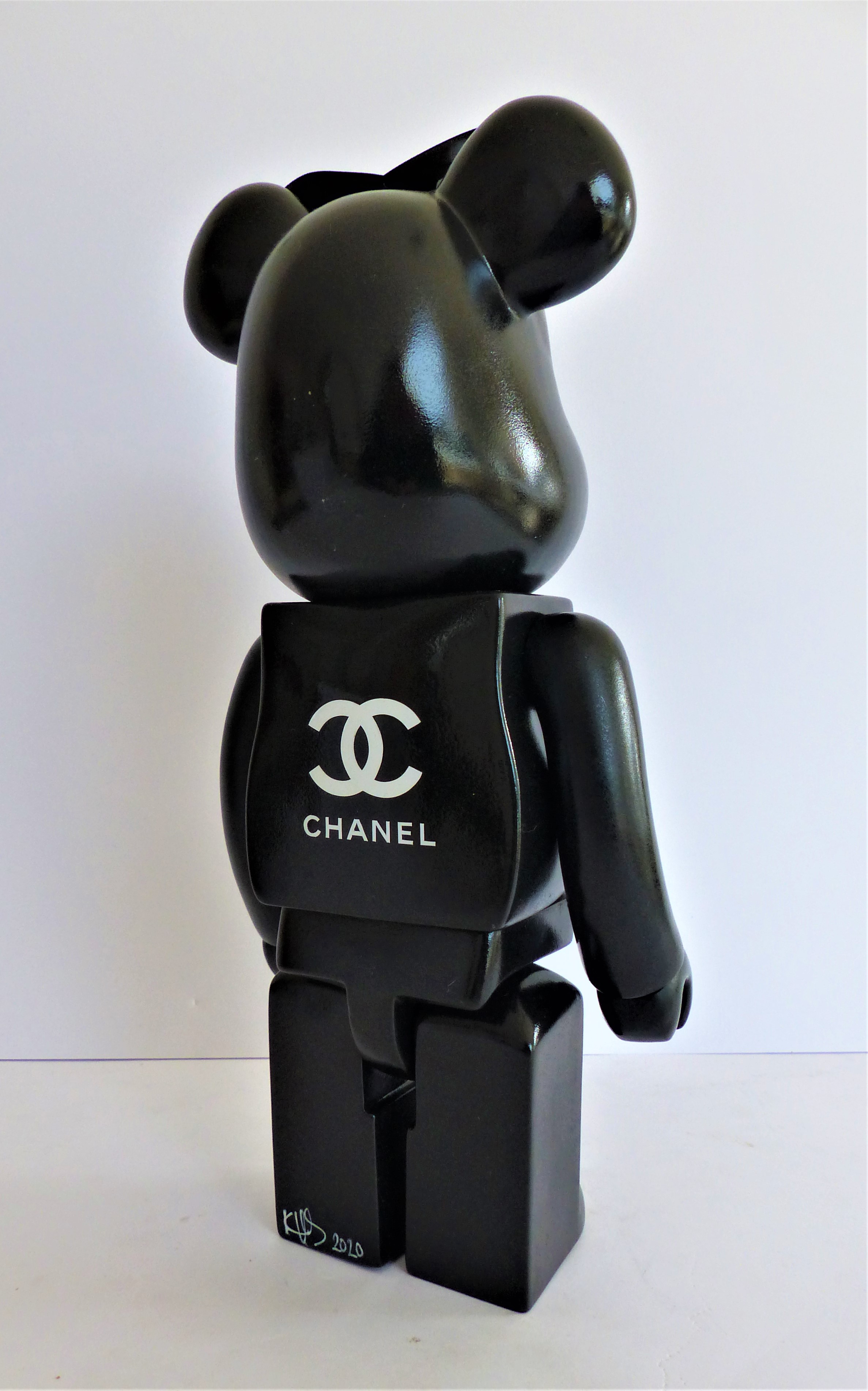 Patrick KONRAD - Louis VUITTON Black Bulldog - Sculpture - Revelations -  Plazzart