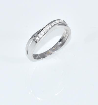 Bague en or blanc croisillon diamants 0,08 carats 2