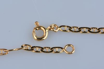 Collier chaine en or jaune 18 carats. Maille marine 2