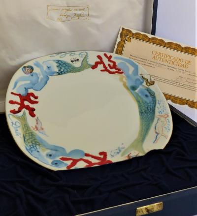Salvador DALI (d’après) -  Les Sirènes - Assiette en porcelaine 2