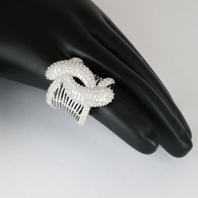 Bague diamant de créateur en or blanc 2