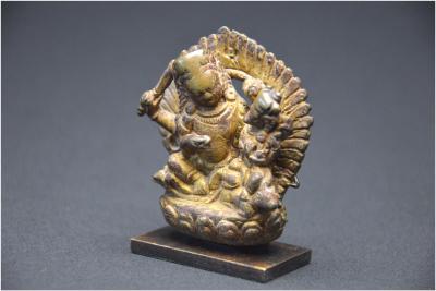 Népal - Petite représentation en bronze doré d’Uma Maheshvara (Shiva et Parvati) 2