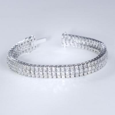 Bracelet tennis 3 lignes en or blanc avec 12,30 ct. Diamants 2
