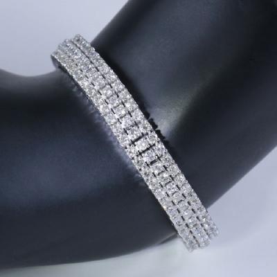 Bracelet tennis 3 lignes en or blanc avec 12,30 ct. Diamants 2