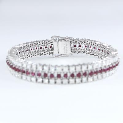 Bracelet tennis 3 lignes en or blanc avec rubis et diamants 2