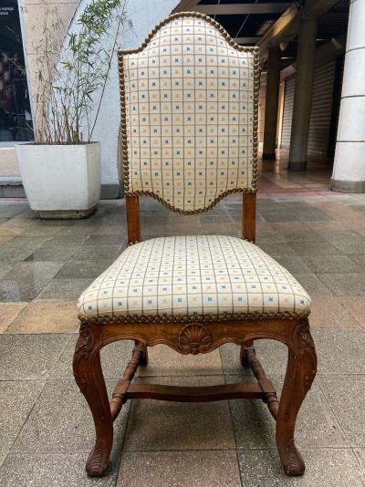 Suite de quatre chaises de style Régence 2