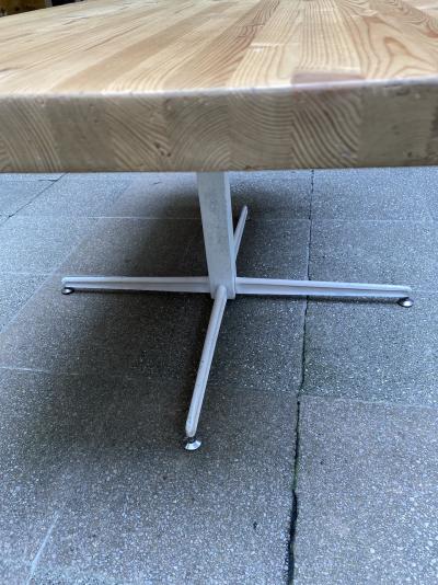 Charlotte Perriand - Table en pin Les arcs - 1969 2