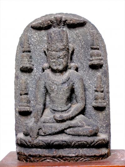 Inde, époque Pala, stèle de Bouddha en padmasana 2