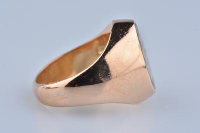 Bague chevalière symbole chinois en or jaune 18 carats 2