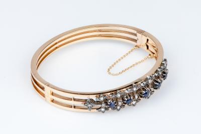 Bracelet Jonc en or rose 18 carats, argent, saphirs et diamants 2