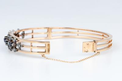 Bracelet Jonc en or rose 18 carats, argent, saphirs et diamants 2