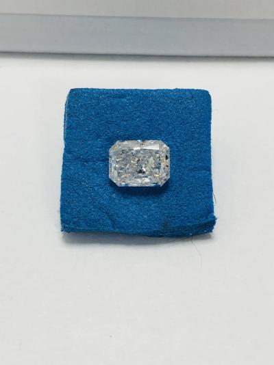 1.08ct radiant cut diamond 2