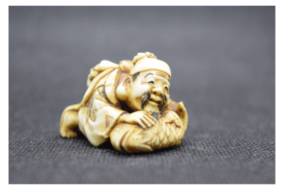 Japon - Netsuke en ivoire représentant Daikoku, début du XXème siècle 2