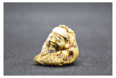 Japon - Netsuke en ivoire représentant Daikoku, début du XXème siècle 2