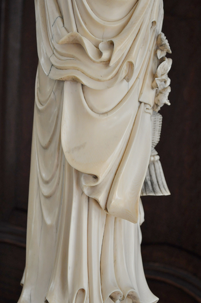 Chine - Sculpture en ivoire, début du XXème siècle 2