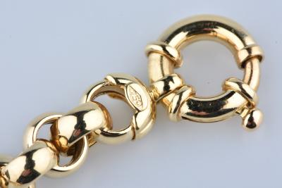 Bracelet en or jaune 18 carats, grosse maille jaseron fermoir bouée. 2