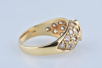 Bague en or jaune 18 carats sertie d’un saphir central de 0,50 ct et de 22 oxydes de zirconium 2