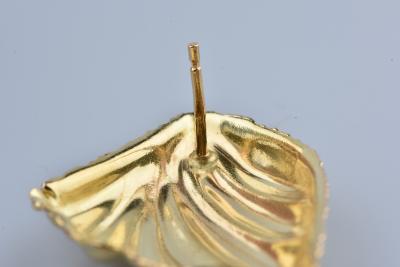 Boucles d’oreilles coquilles en or jaune 18 carats 2