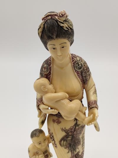 Japon - Okimono ivoire polychrome, première moitié du XXème siècle 2