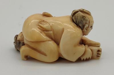 Japon - Netsuke ivoire, début du XXème siècle 2