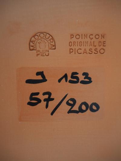 Pablo PICASSO : Visage à la fraise, 1971 - Céramique originale, Madoura 2