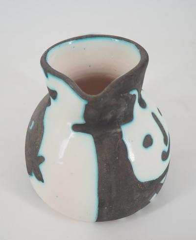 Pablo PICASSO : Pichet Têtes, 1956 - Céramique originale, Madoura (Vallauris) 2