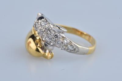 Bague dauphin en or jaune 18 carats ornée de 14 oxydes de zirconium et de 2 saphirs 2