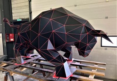 Benjamin DUCLOS - Taureau Origami - Sculpture en métal peint 2