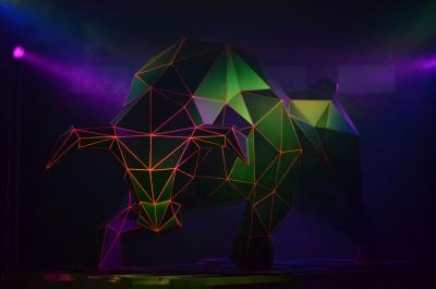 Benjamin DUCLOS - Taureau Origami - Sculpture en métal peint 2
