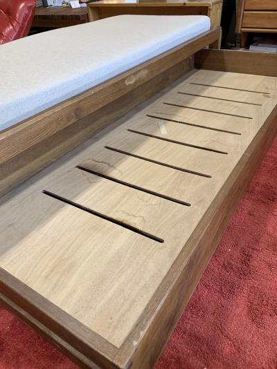 Pierre CHAPO -  Lit/banquette L03, circa 1970 2